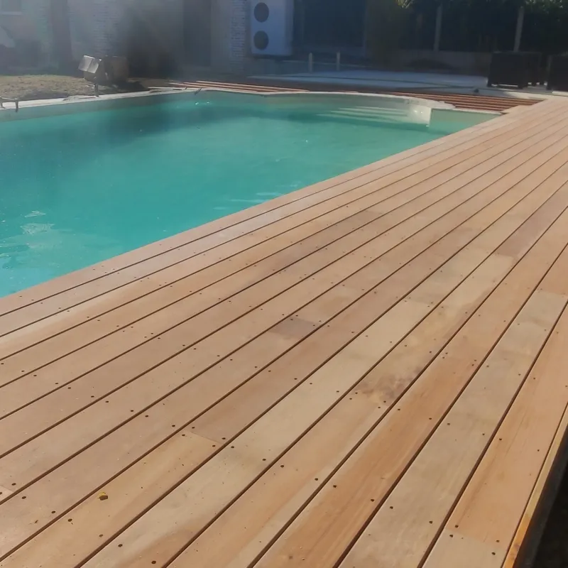Lames de bois pour terrasse : choisir, poser et entretenir pour durer